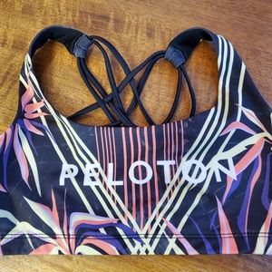 Peloton onzie bra size medium